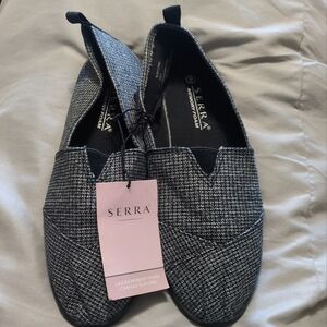 Serra Womens Size 9 Gray Canvas Memory Foam Slip-Ons